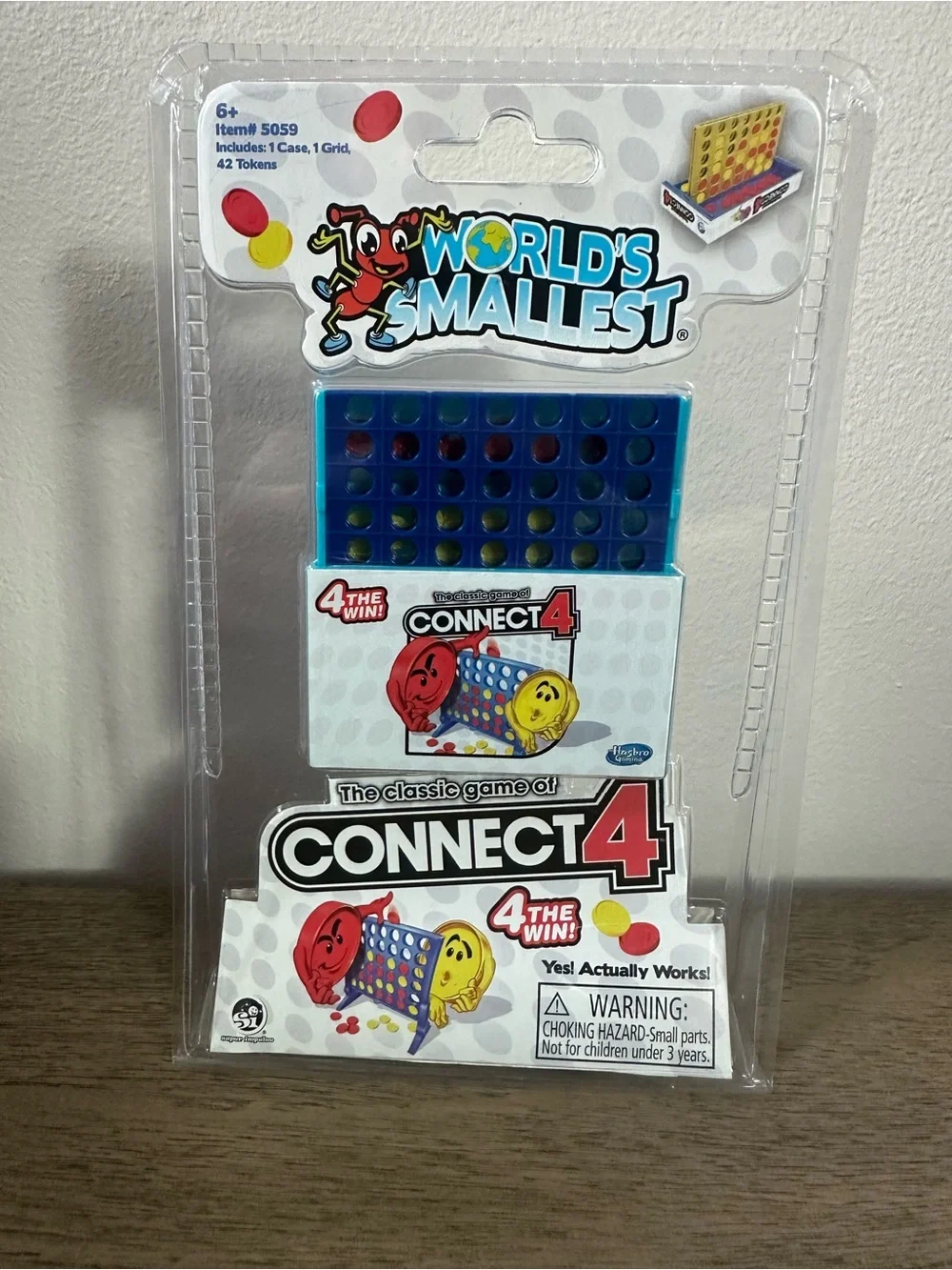 Worlds Smallest Connect 4 Travel Game NIB